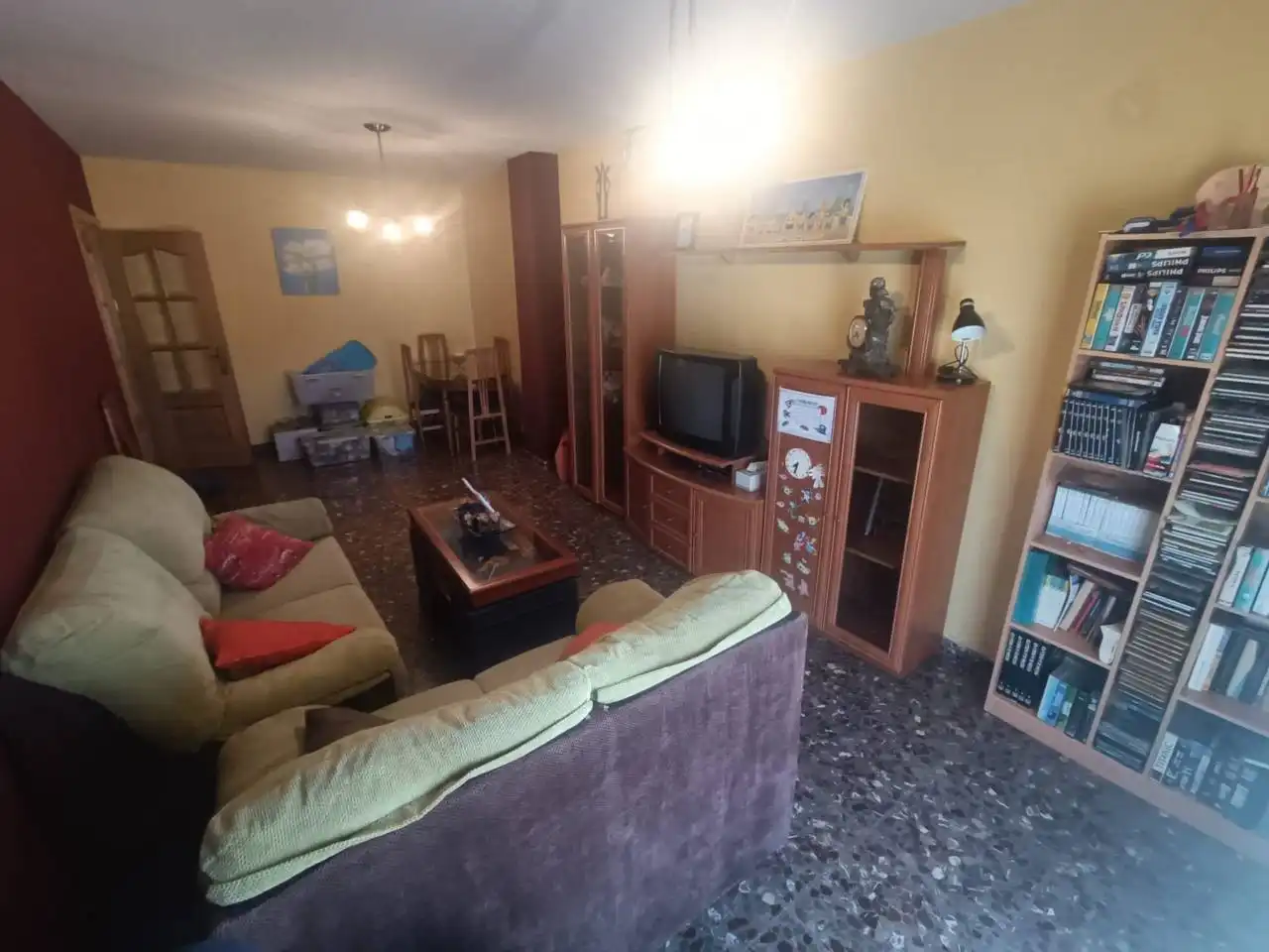Sala d'estar de Casa o xalet en venda en Villanueva Mesía amb Jardí privat, Terrassa i Moblat