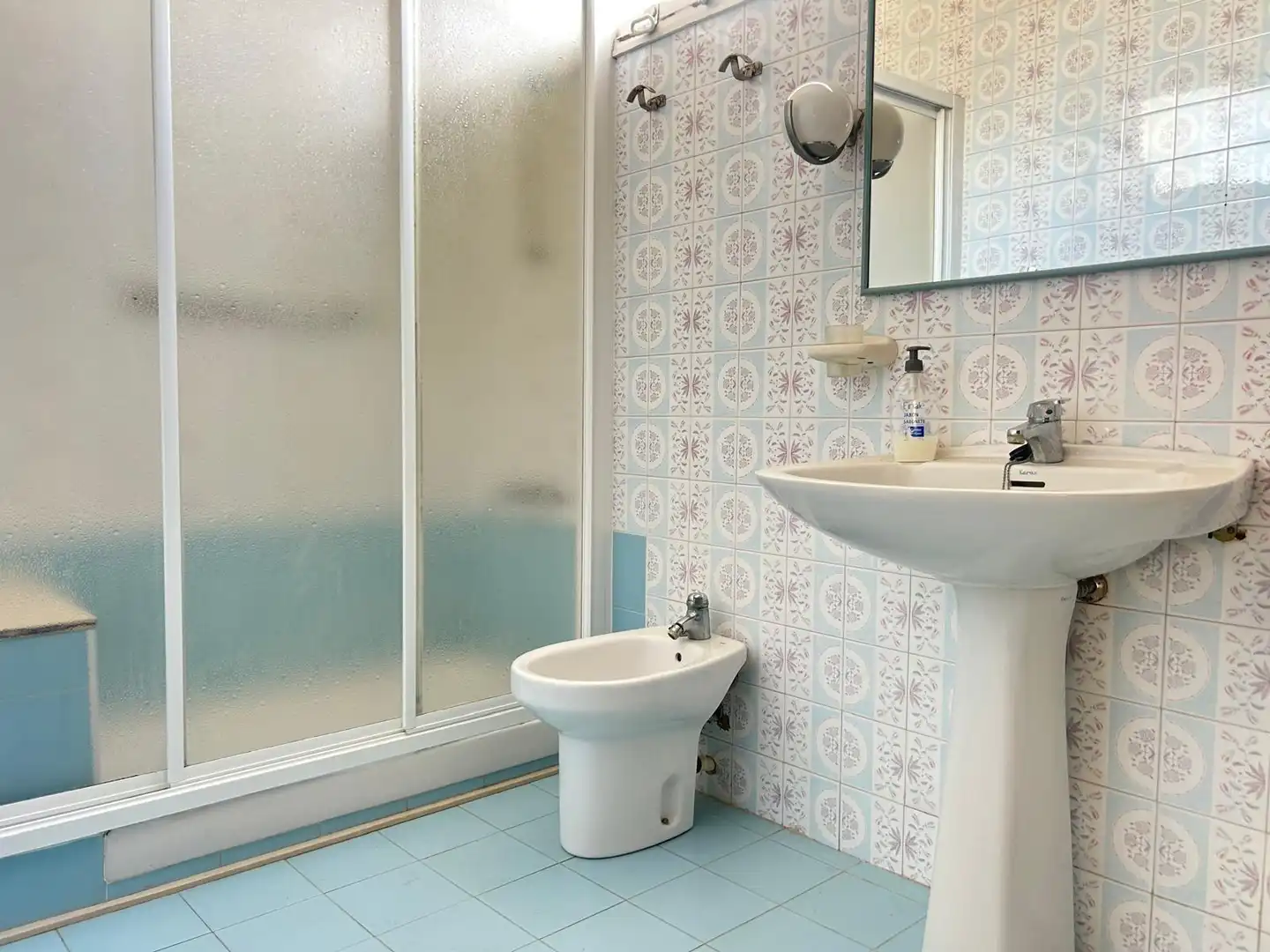 Bathroom of Flat for sale in La Ràpita  with Terrace and Balcony