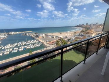 Appartement compact avec ascenseur à louer à Calle Sanbartolomé