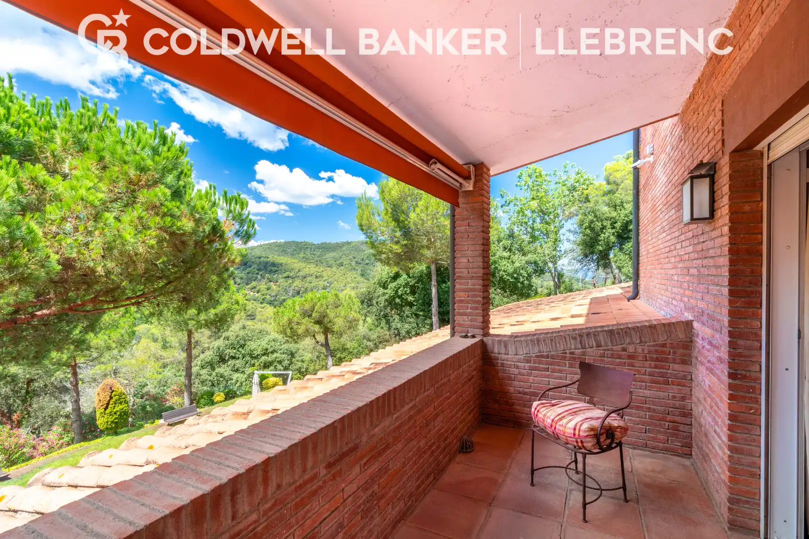 Vista exterior de Casa o chalet en venta en Barcelona con Calefacción, Jardín privado y Parquet