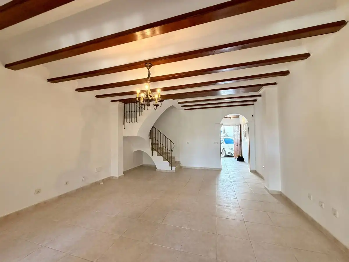 Casa adosada en venta en Marbella con Aire acondicionado, Terraza y Alarma
