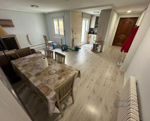 Menjador de Apartament en venda en León Capital  amb Terrassa i Balcó