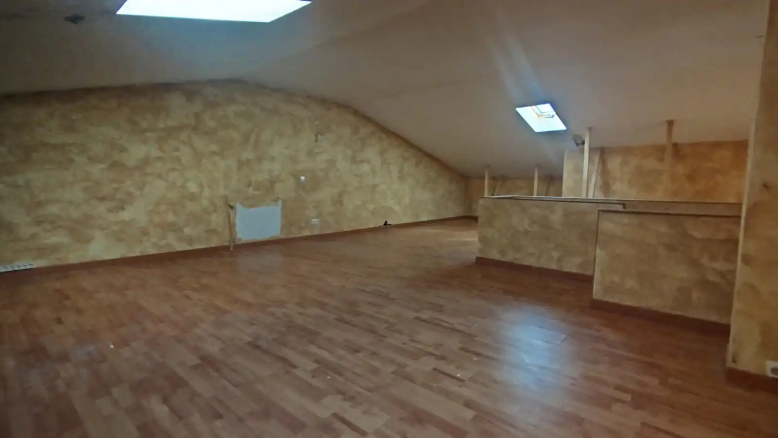 Casa adosada en venda en Uceda amb Calefacció, Jardí privat i Parquet