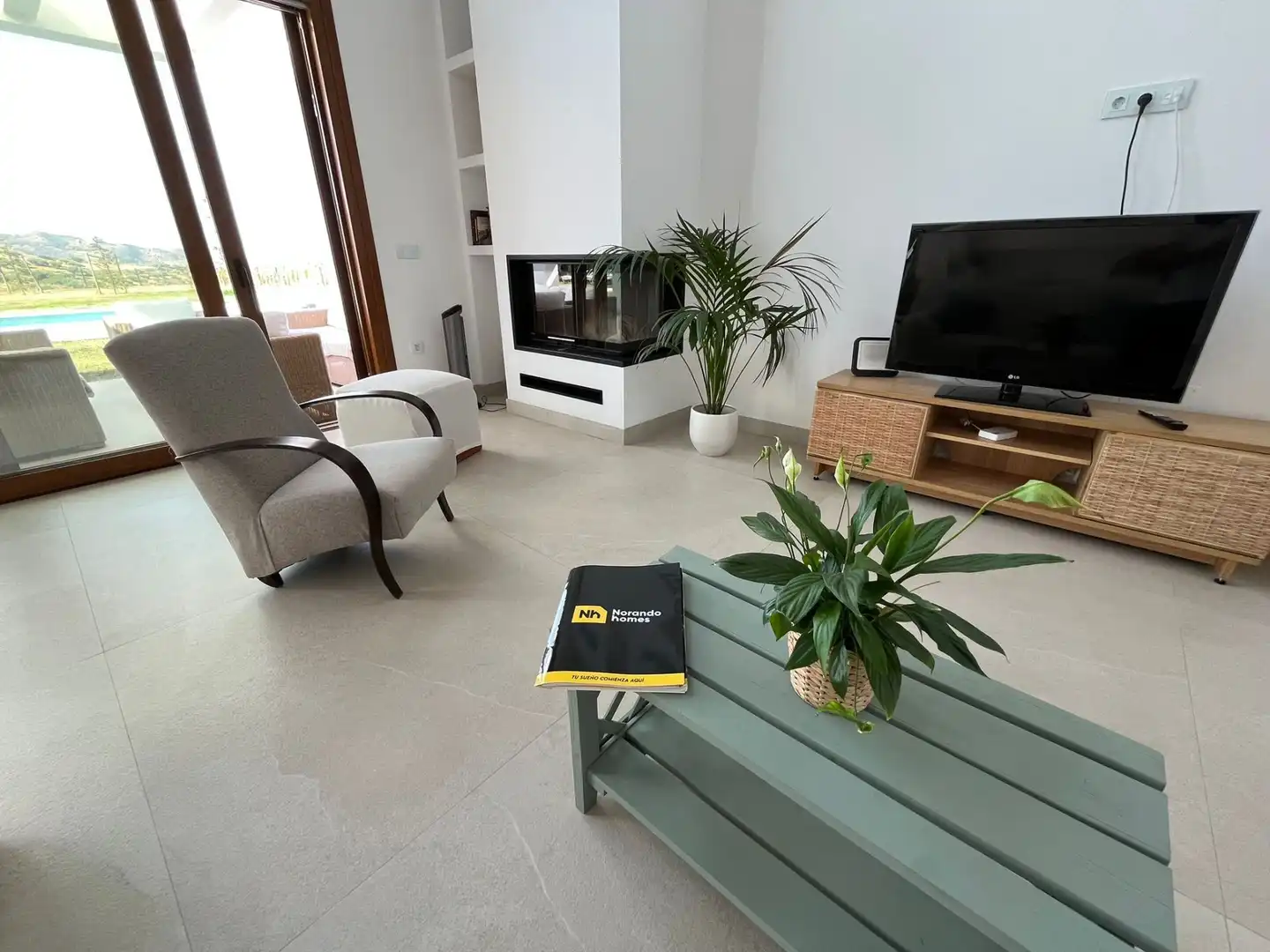 Sala de estar de Casa o chalet en venta en Colmenar con Aire acondicionado, Jardín privado y Terraza