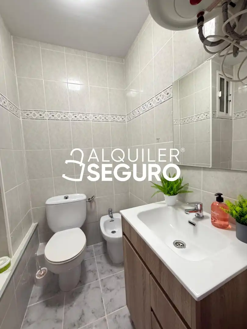 Bathroom of Flat for rent in Castellón de la Plana / Castelló de la Plana