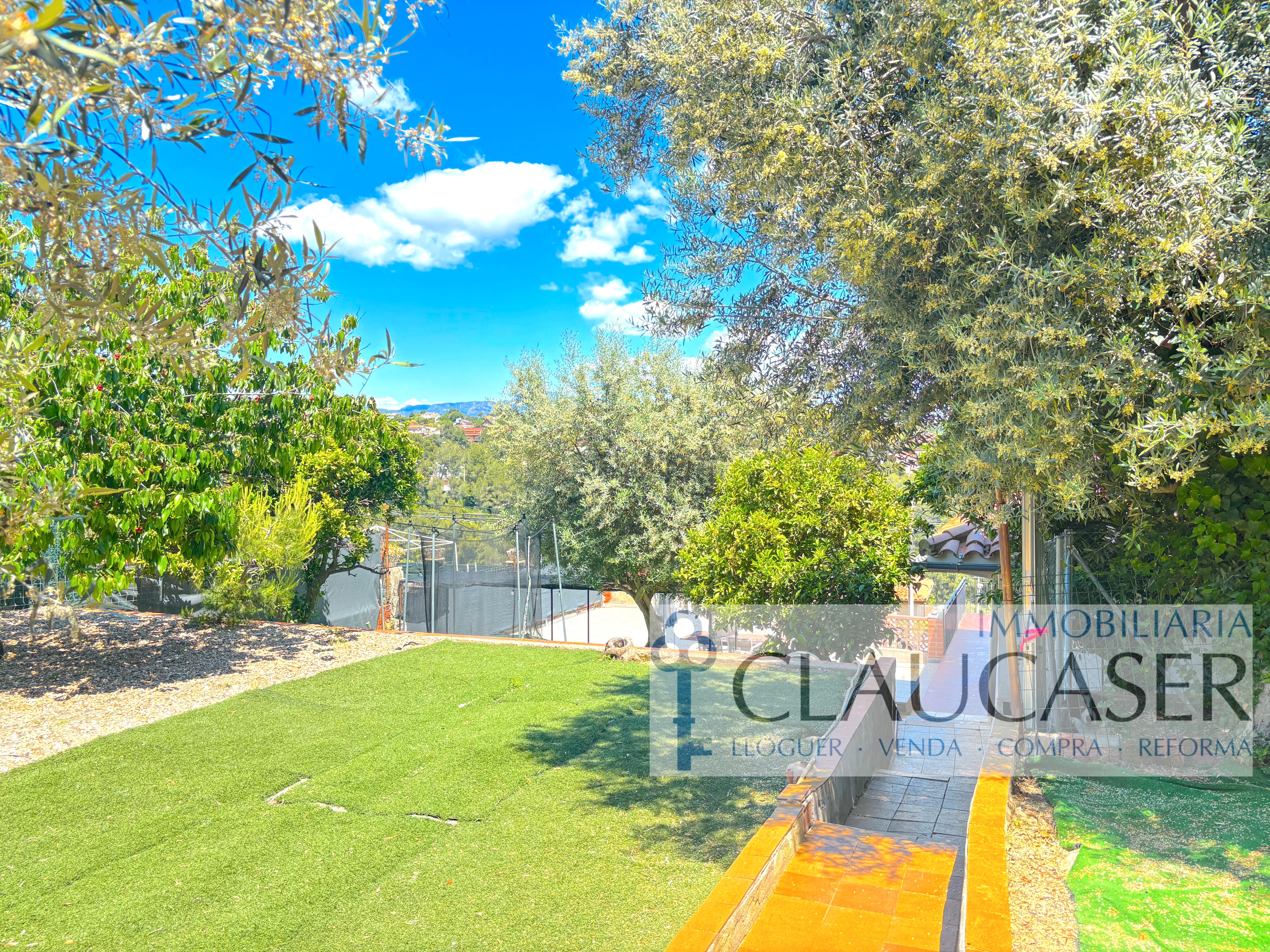 Jardí de Casa o xalet en venda en Rubí amb Calefacció