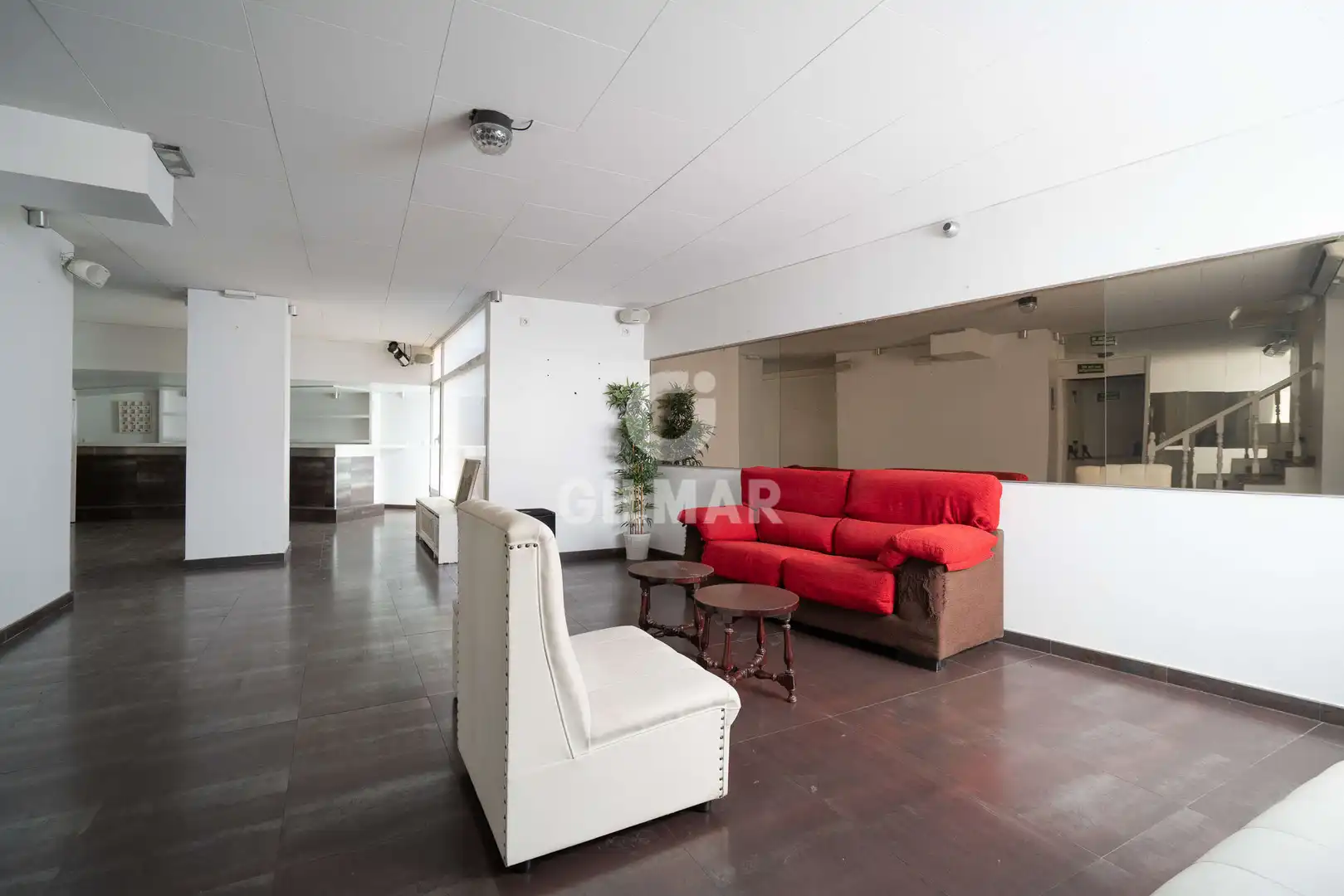 Sala d'estar de Local de lloguer en Madrid amb Calefacció