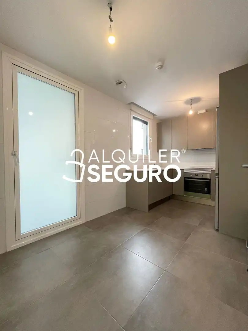 Flat for rent in Maria de Maeztu, Arroyo del Fresno