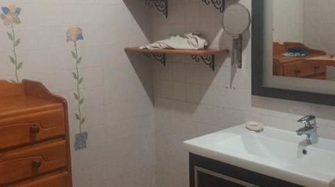 Foto 2 de Apartamento en venta en Avenida de las Palmeras, 66, Avda Pescia - Ctra de Frigiliana, Málaga