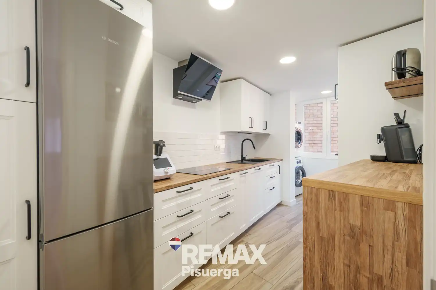 Cocina de Piso en venta en Valladolid con Calefacción, Parquet y Terraza