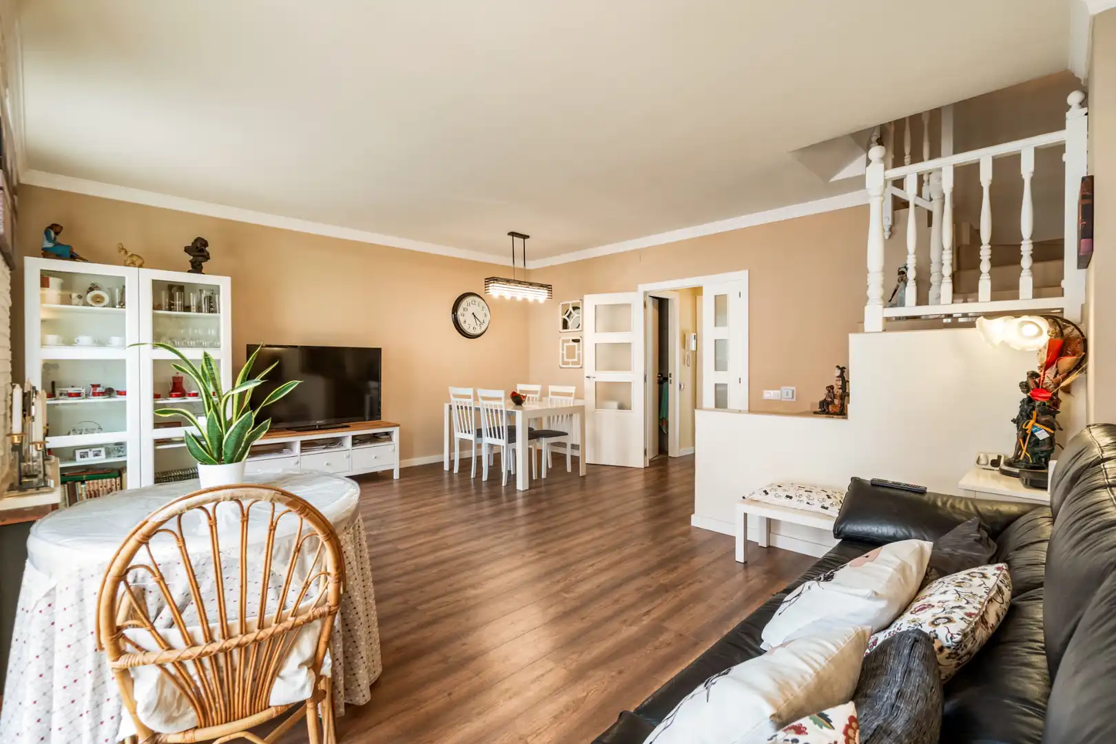 Sala de estar de Casa adosada en venta en Viladecans con Aire acondicionado, Calefacción y Parquet