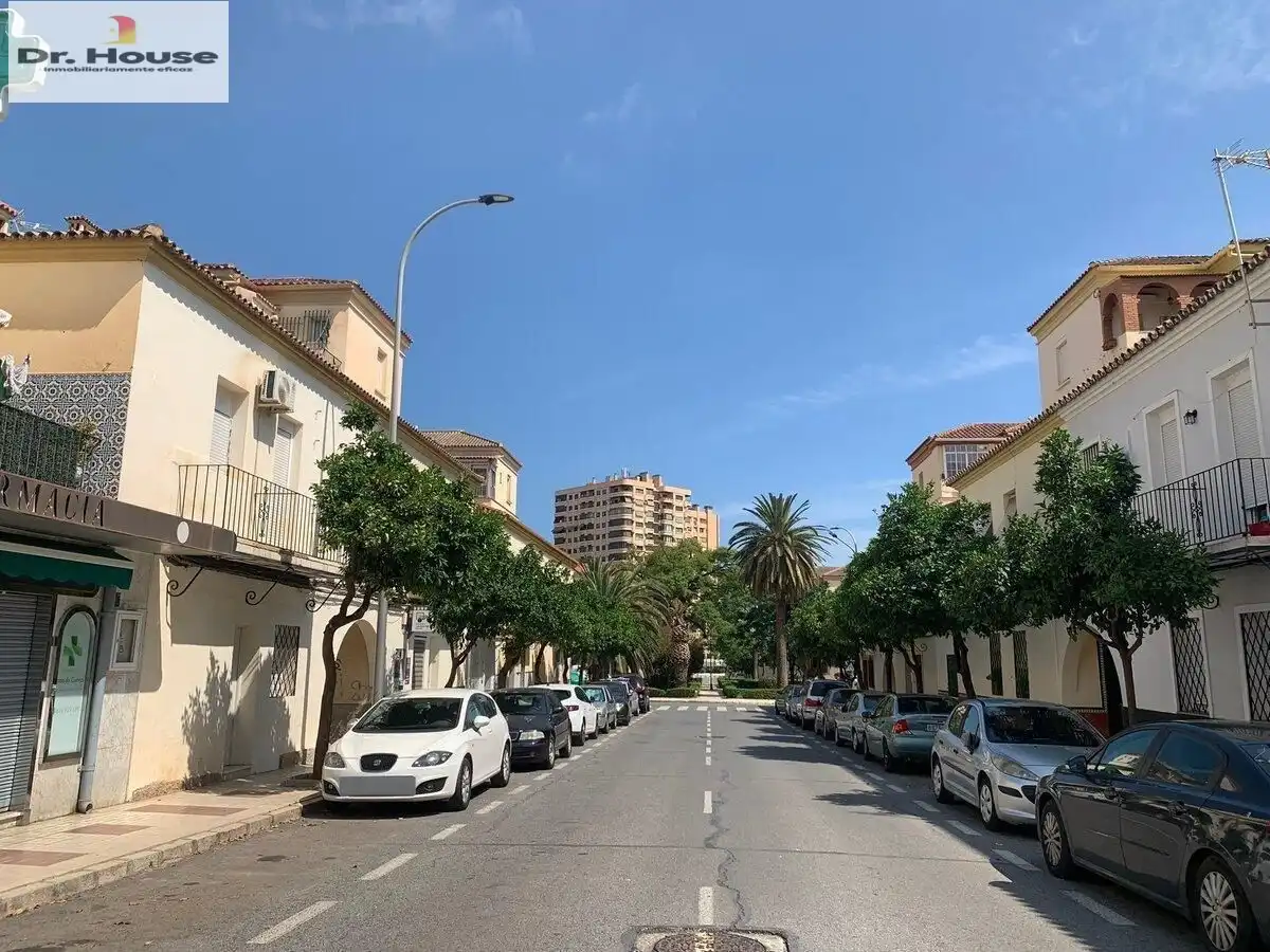 Vista exterior de Piso en venta en Cruz de Humilladero