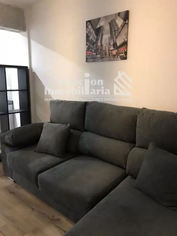 Sala d'estar de Pis de lloguer en Salamanca amb Calefacció, Terrassa i Moblat