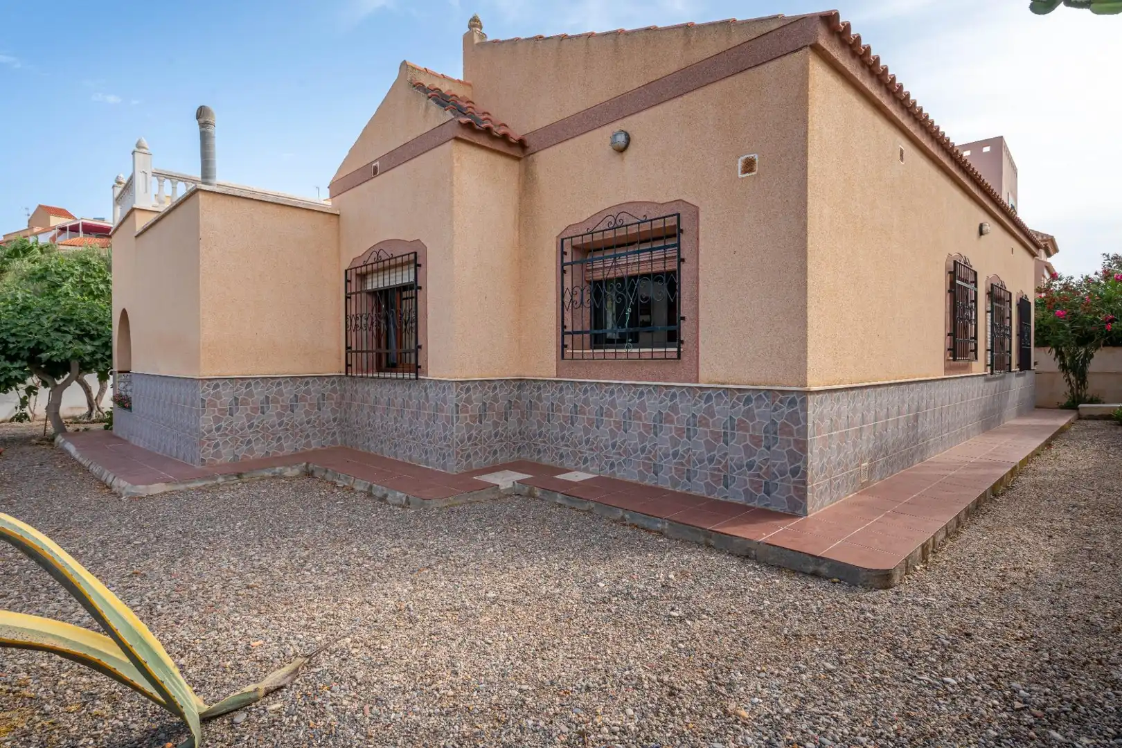 Vista exterior de Casa o chalet en venta en Roquetas de Mar