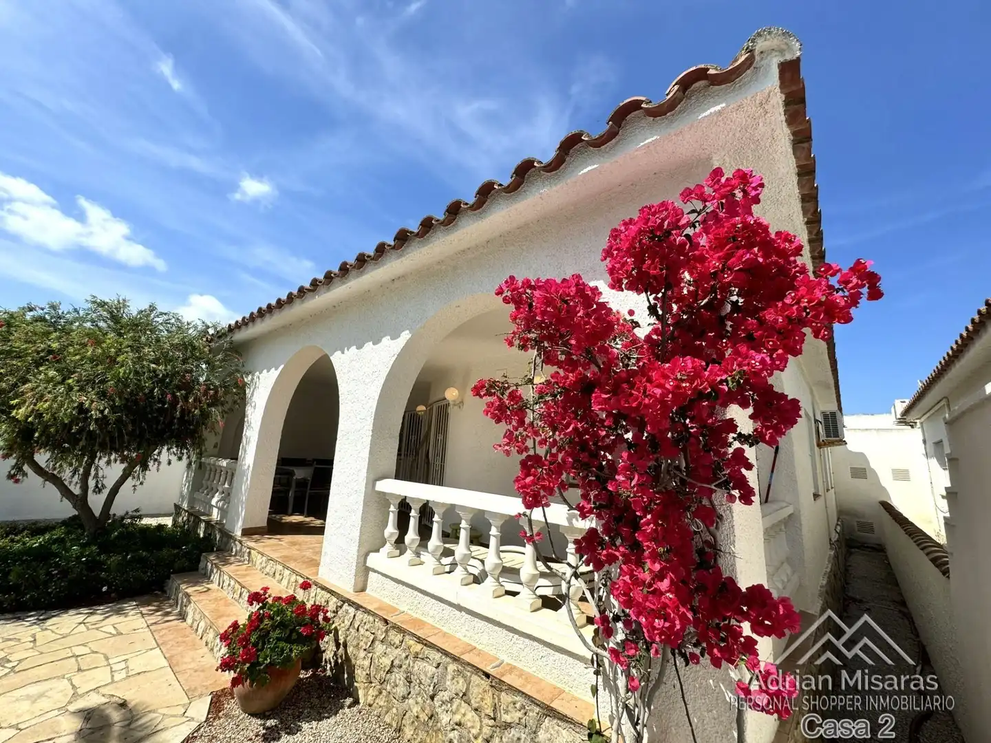 Vista exterior de Casa o chalet en venta en Deltebre con Aire acondicionado, Piscina y Amueblado