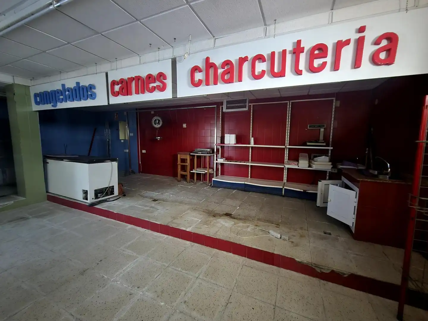 Local en venda en Montijo amb Calefacció