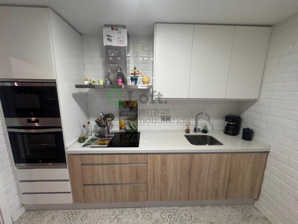 Kitchen of Flat for sale in Badajoz Capital  with Air Conditioner, Furnished and Balcony