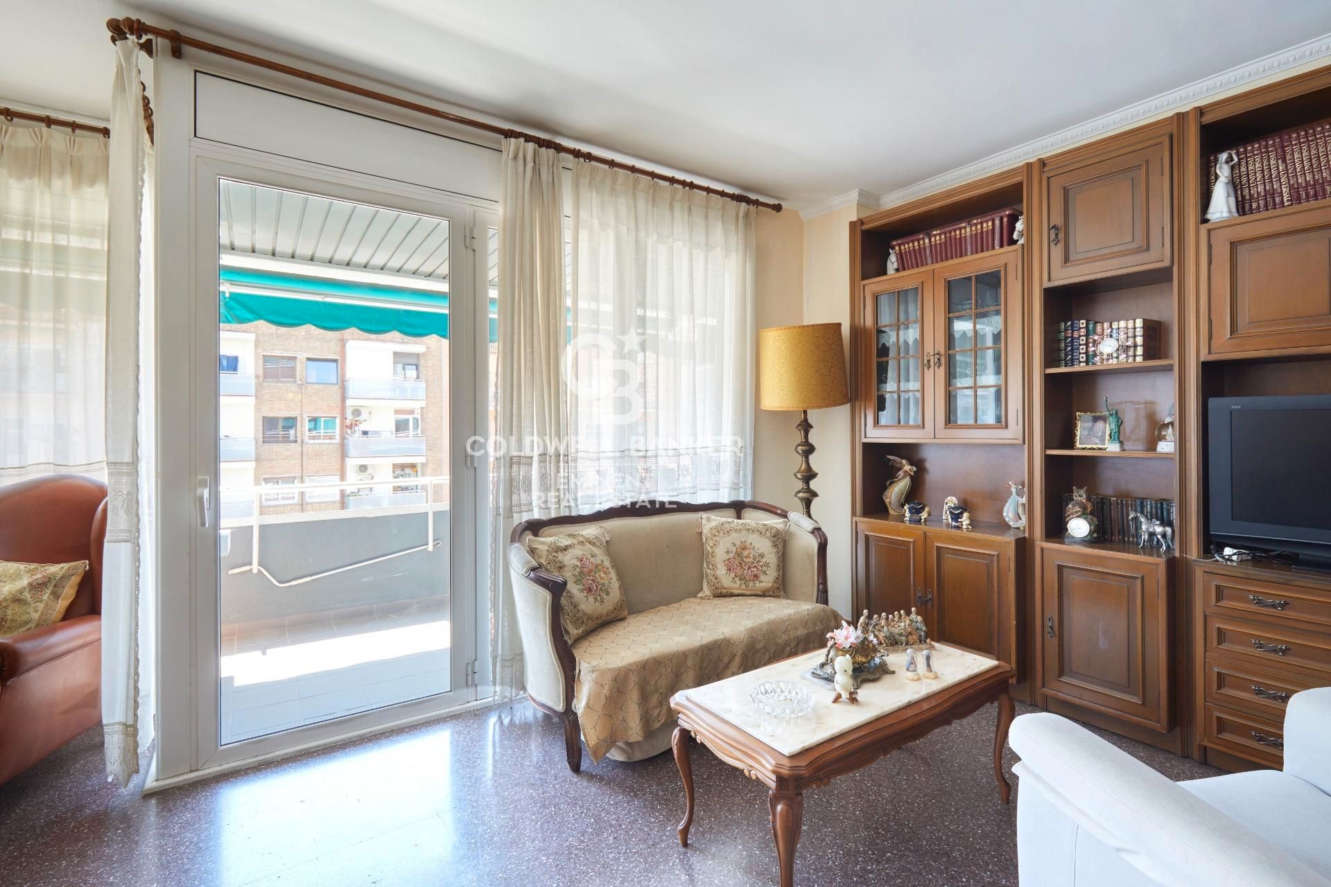 Sala d'estar de Pis en venda en  Barcelona Capital amb Terrassa i Balcó