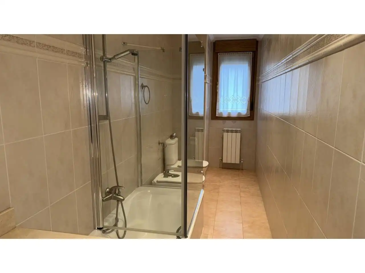 Bathroom of Houses for sale in Urdiain  with Heating, Private garden and Terrace