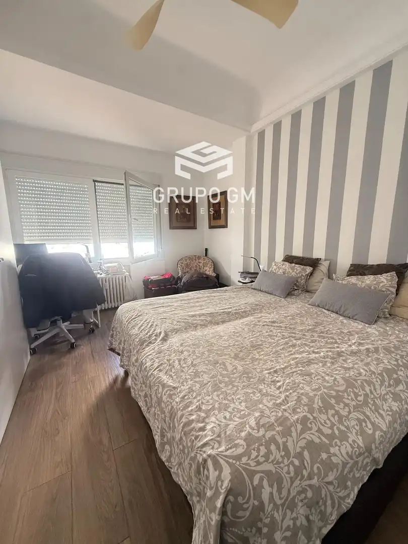 Bedroom of Flat for sale in Madrid  with Air Conditioner and Heating