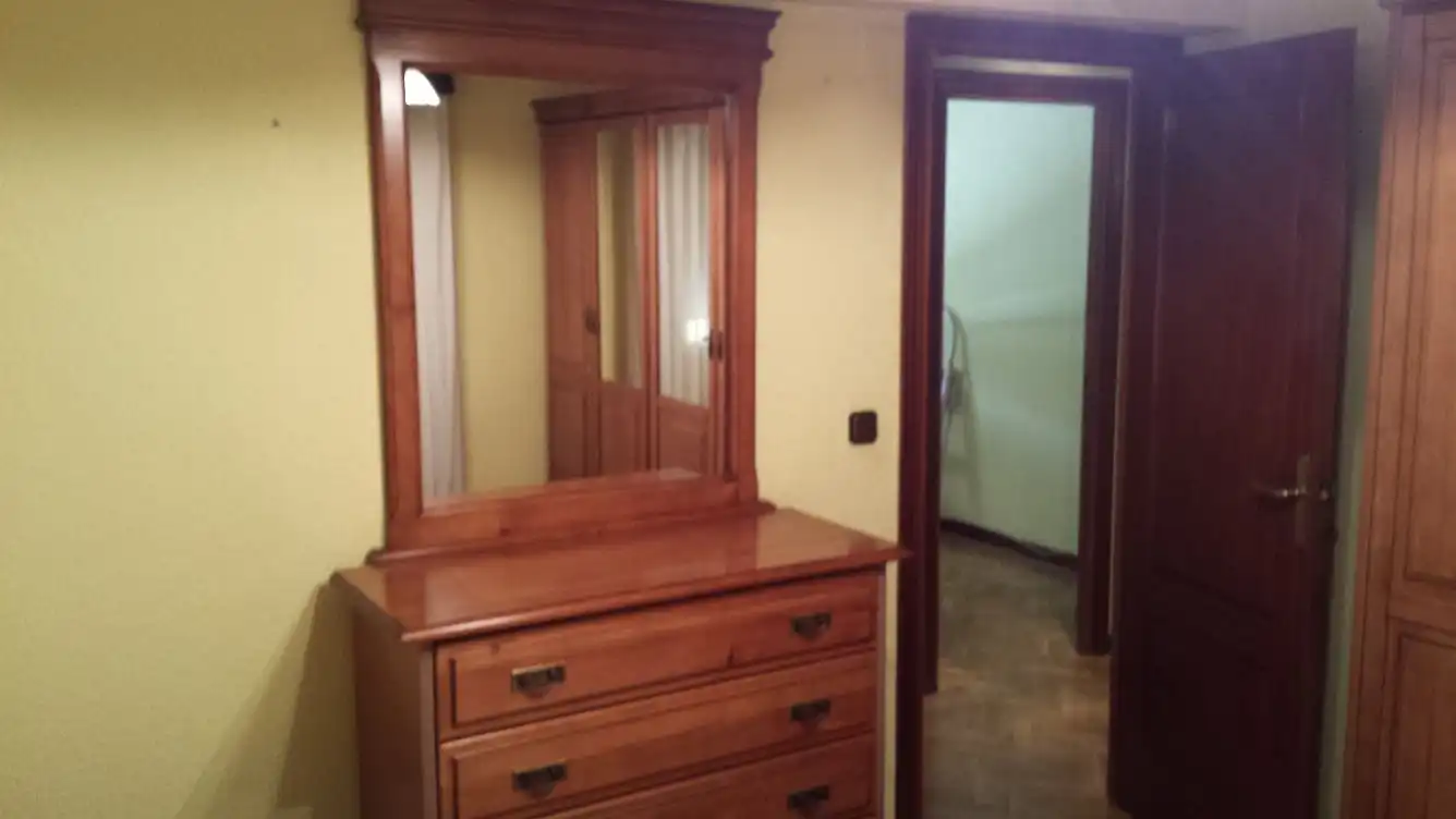 Wohnung zur Miete in Calle del Parque de Monfragüe, Parque Lisboa - La Paz