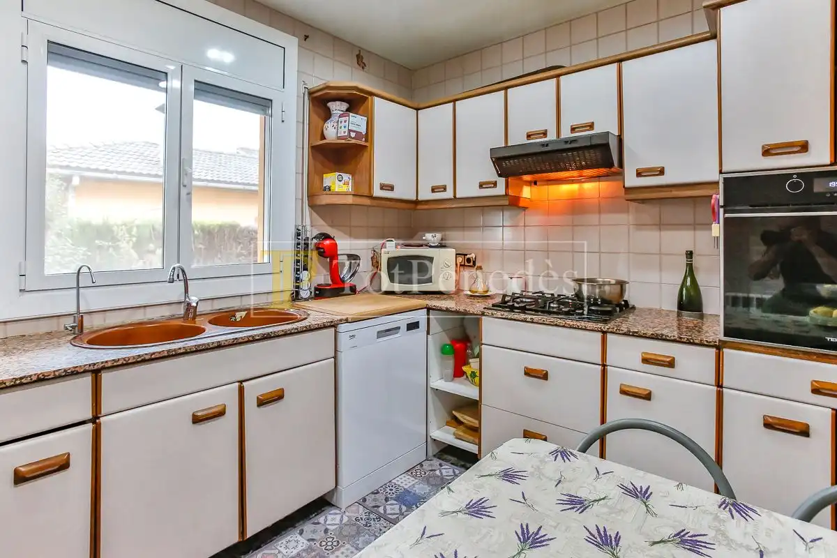 Kitchen of Houses for sale in Torrelles de Foix  with Air Conditioner, Heating and Private garden