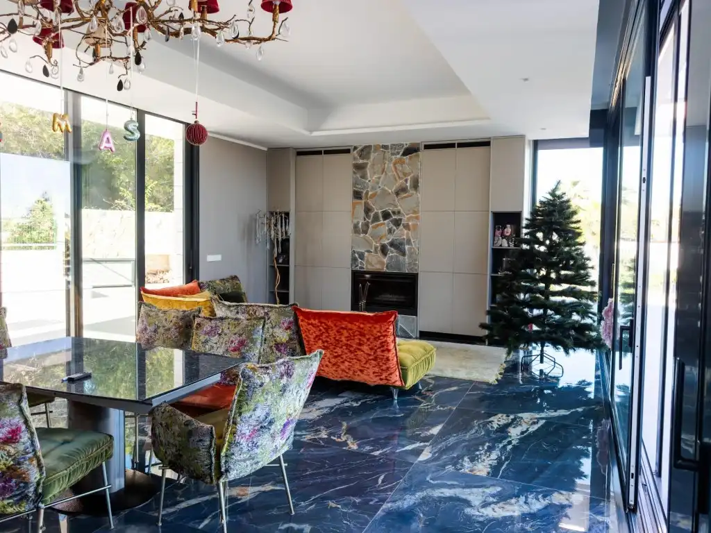 House with pool for sale in Avenida de las Colinas, imagen 8