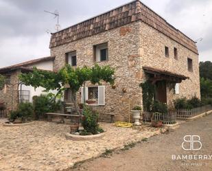 Vista exterior de Casa o xalet en venda en El Pla de Santa Maria amb Jardí privat, Terrassa i Piscina