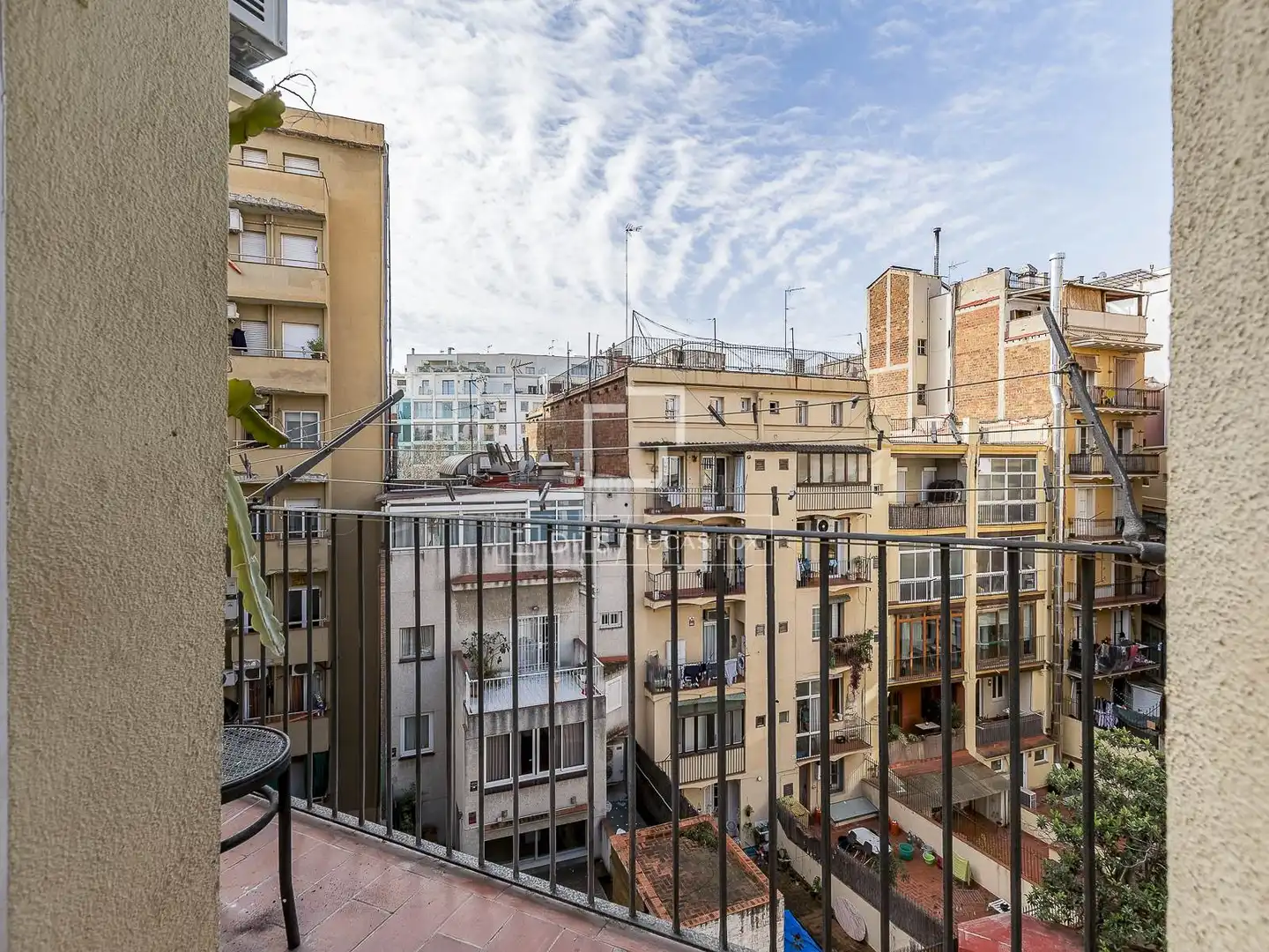 Außenansicht von Wohnung zum Verkauf in Barcelona mit Klimaanlage, Heizung und Parkett