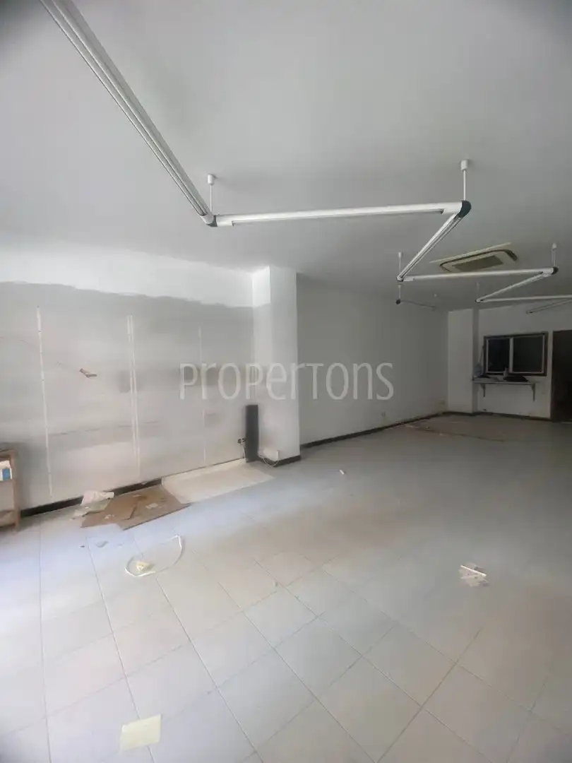 Local comercial en alquiler en Las Arenas, imagen 2