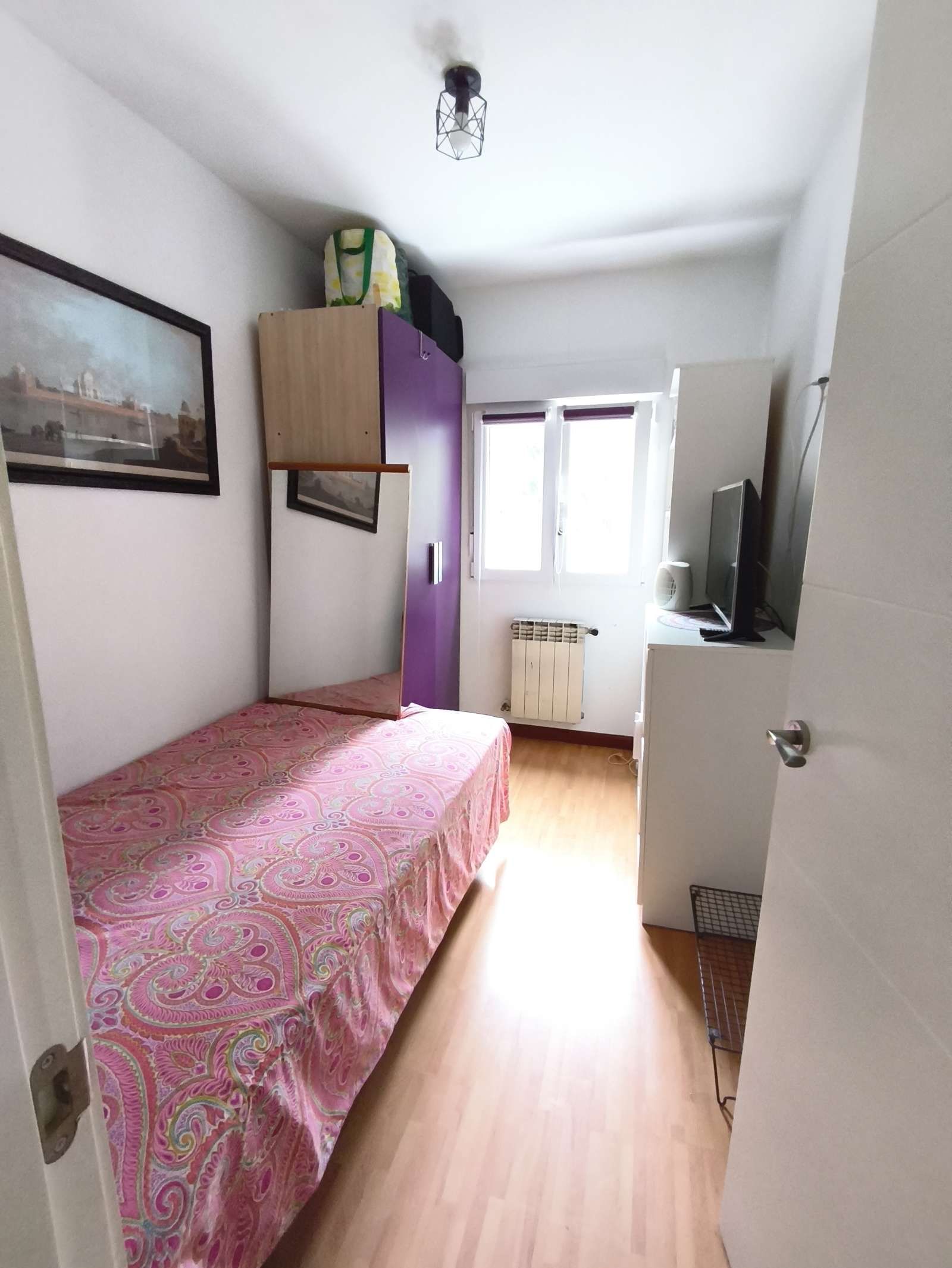 Bedroom of Flat to share in  Madrid Capital  with Air Conditioner, Heating and Terrace