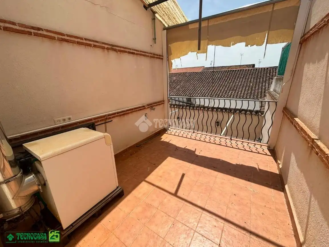 Terrassa de Casa adosada en venda en Calzada de Calatrava amb Aire condicionat, Calefacció i Terrassa