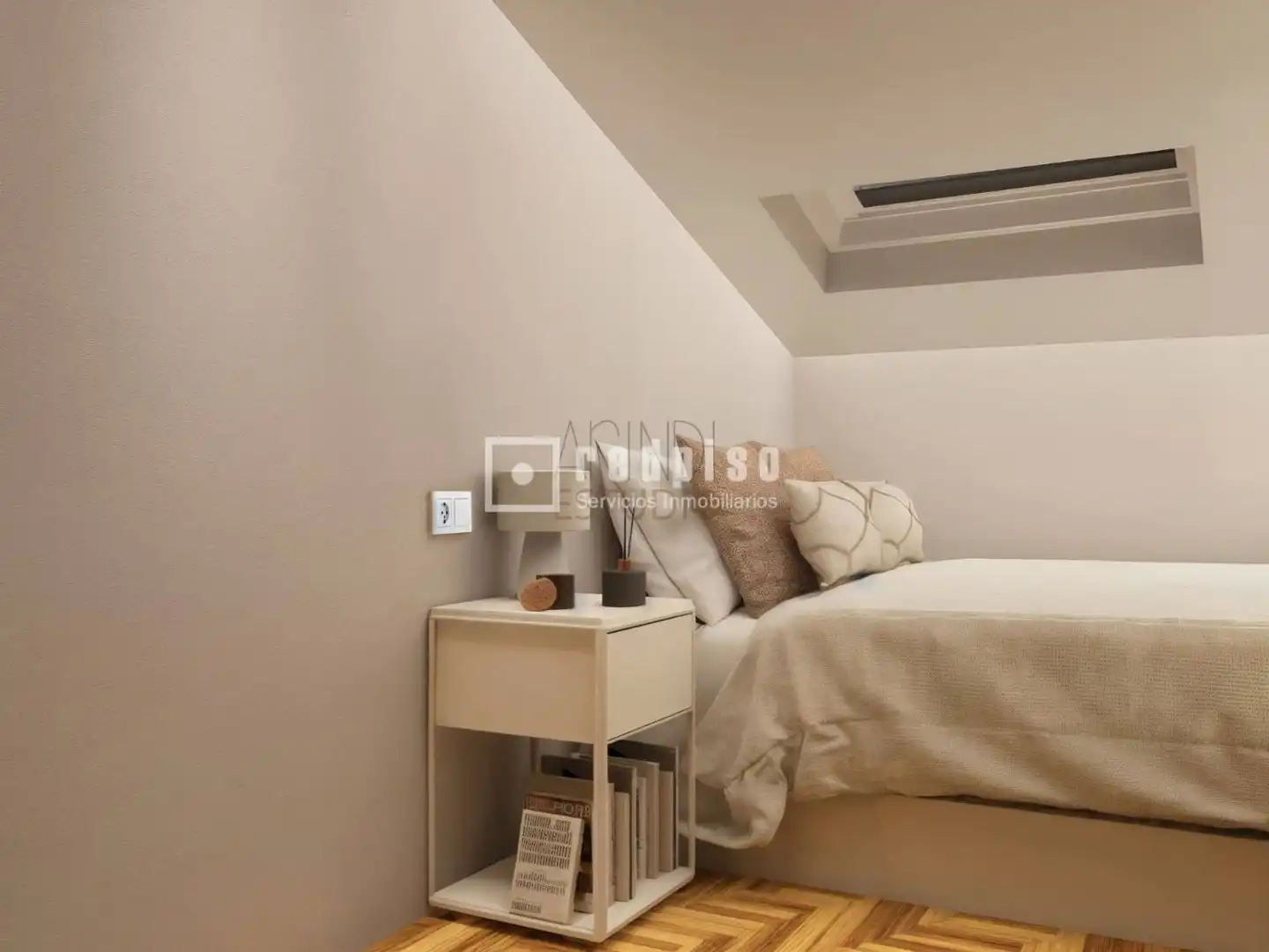Schlafzimmer von Dachboden zum Verkauf in Madrid mit Klimaanlage, Heizung und Parkett