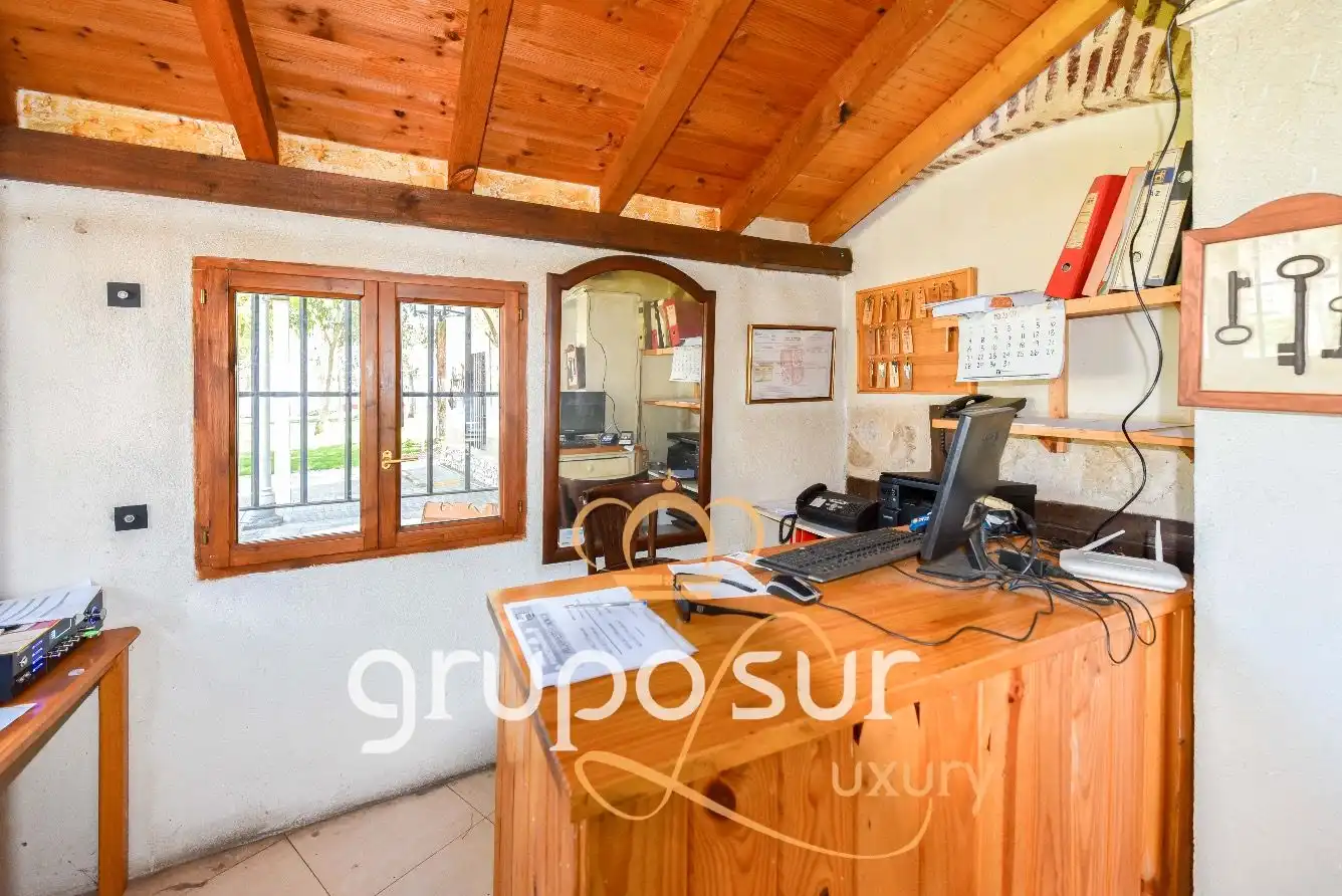 Country homes for sale in Olmedo  with Heating, Private garden and Parquet flooring