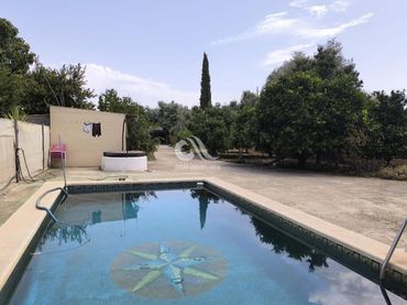 Chalet con piscina en venta en Periurbano Este - Campiña