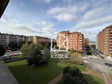 Piso con jardín en venta en Gijón - CL PEÑA UBIÑA