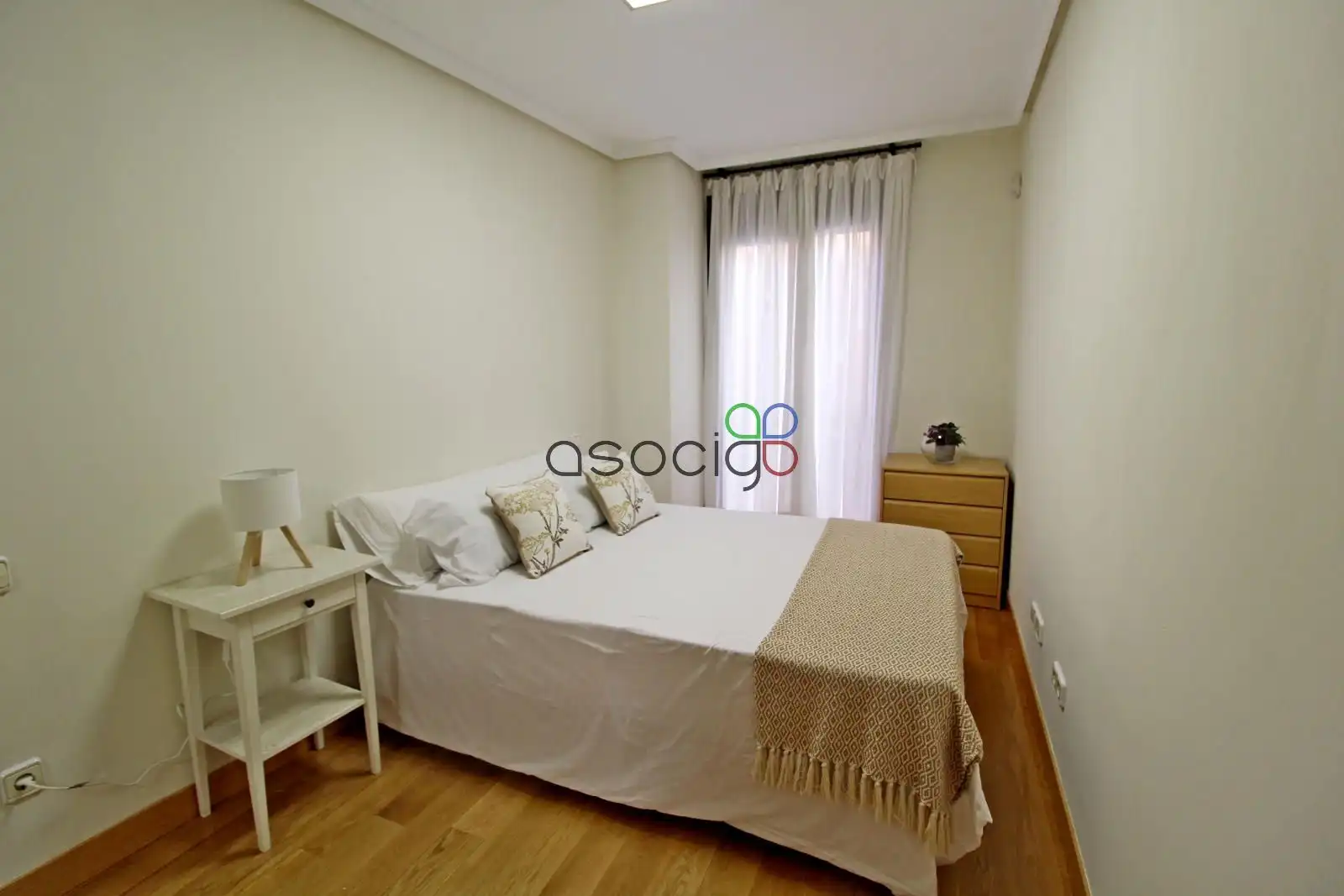 Habitación de Piso de alquiler en Guadalajara con Aire acondicionado, Calefacción y Trastero