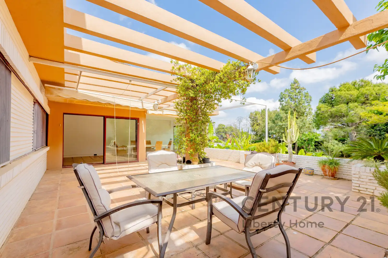 Terraza de Casa o chalet en venta en Torrent con Aire acondicionado, Jardín privado y Piscina