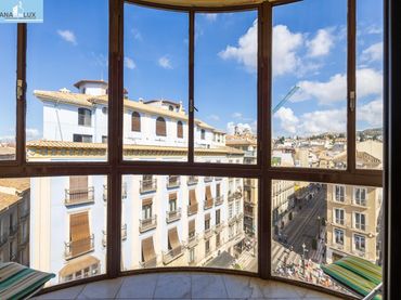 Pis amb ascensor en venda a Plaza DEL CARMEN