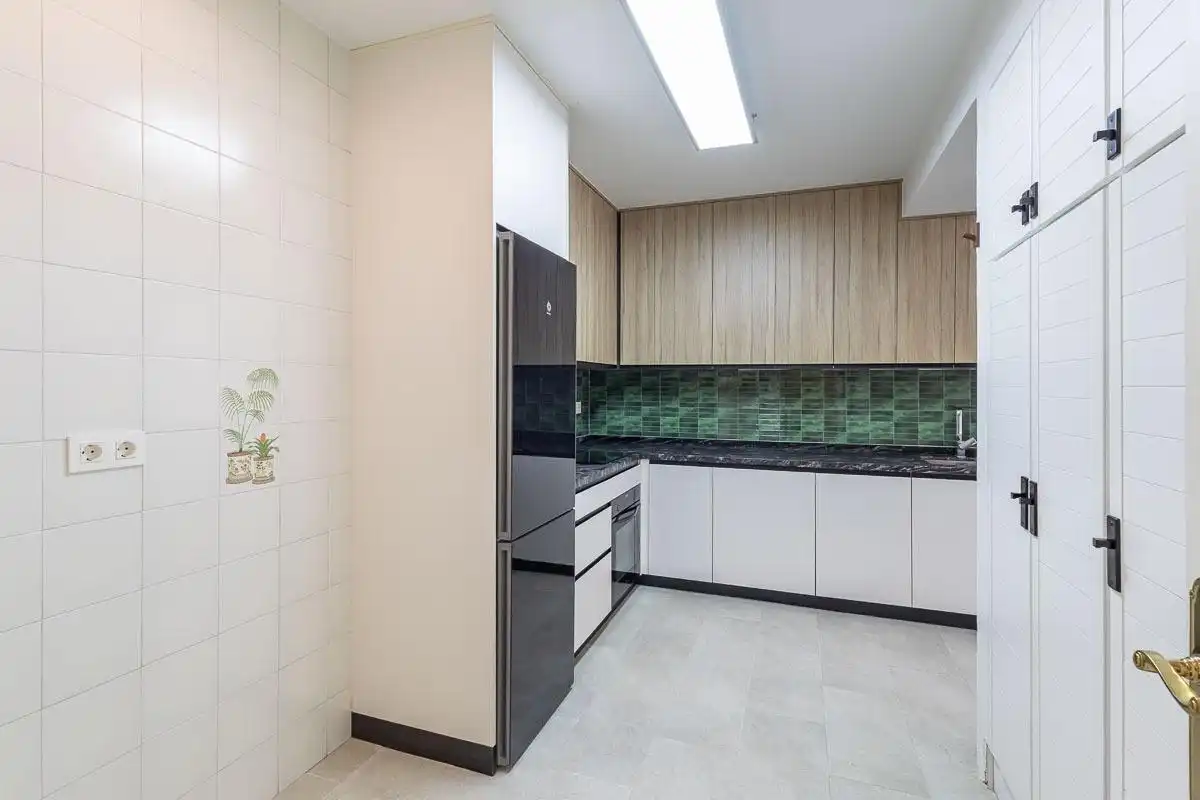 Kitchen of Flat for rent in Granada  with Air Conditioner, Heating and Terrace
