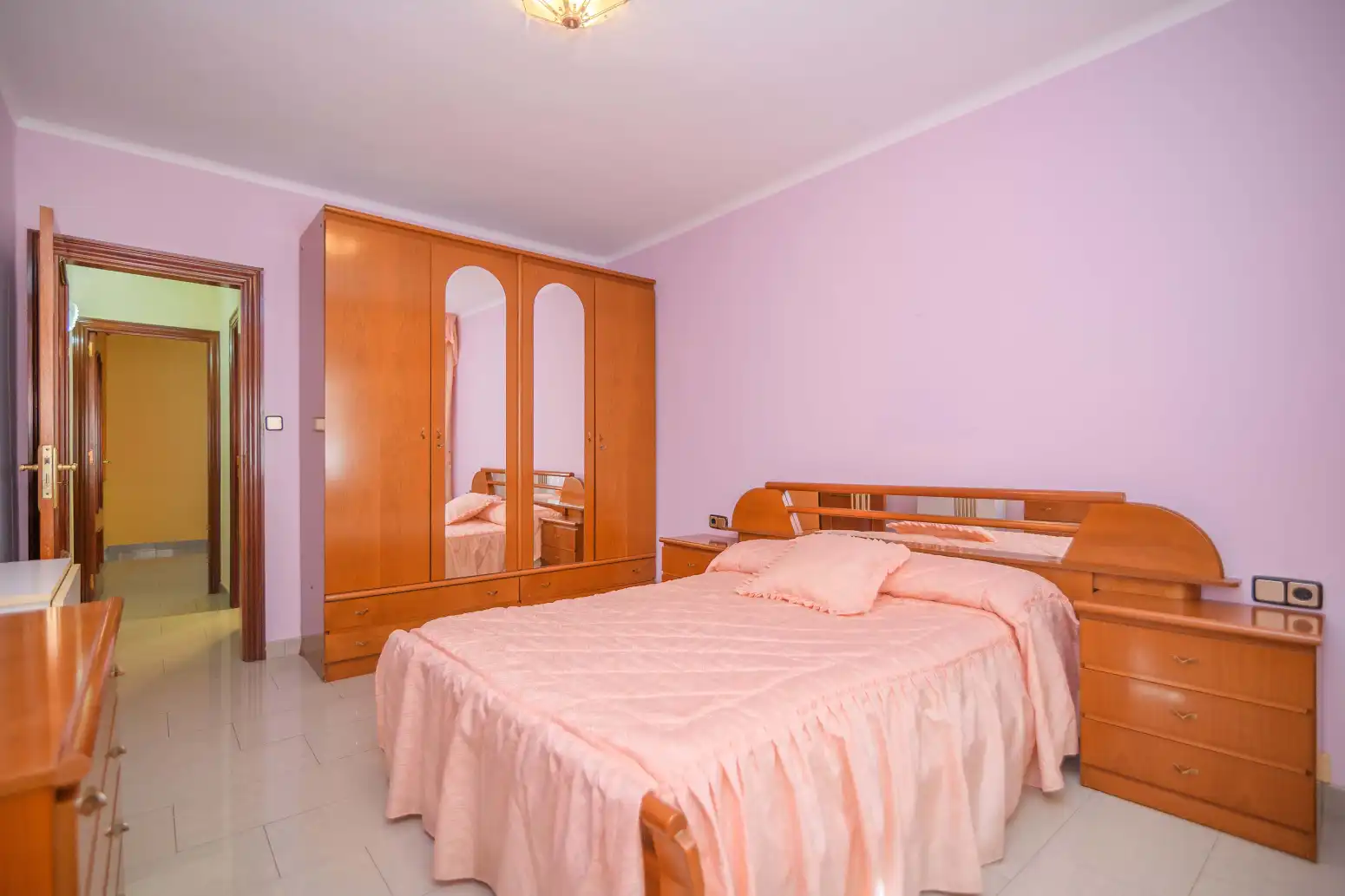Habitación de Piso en venta en Cornellà de Llobregat con Aire acondicionado, Calefacción y Balcón