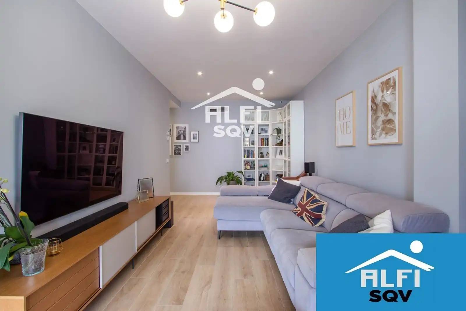 Living room of Flat for sale in Sant Cugat del Vallès  with Air Conditioner, Heating and Terrace