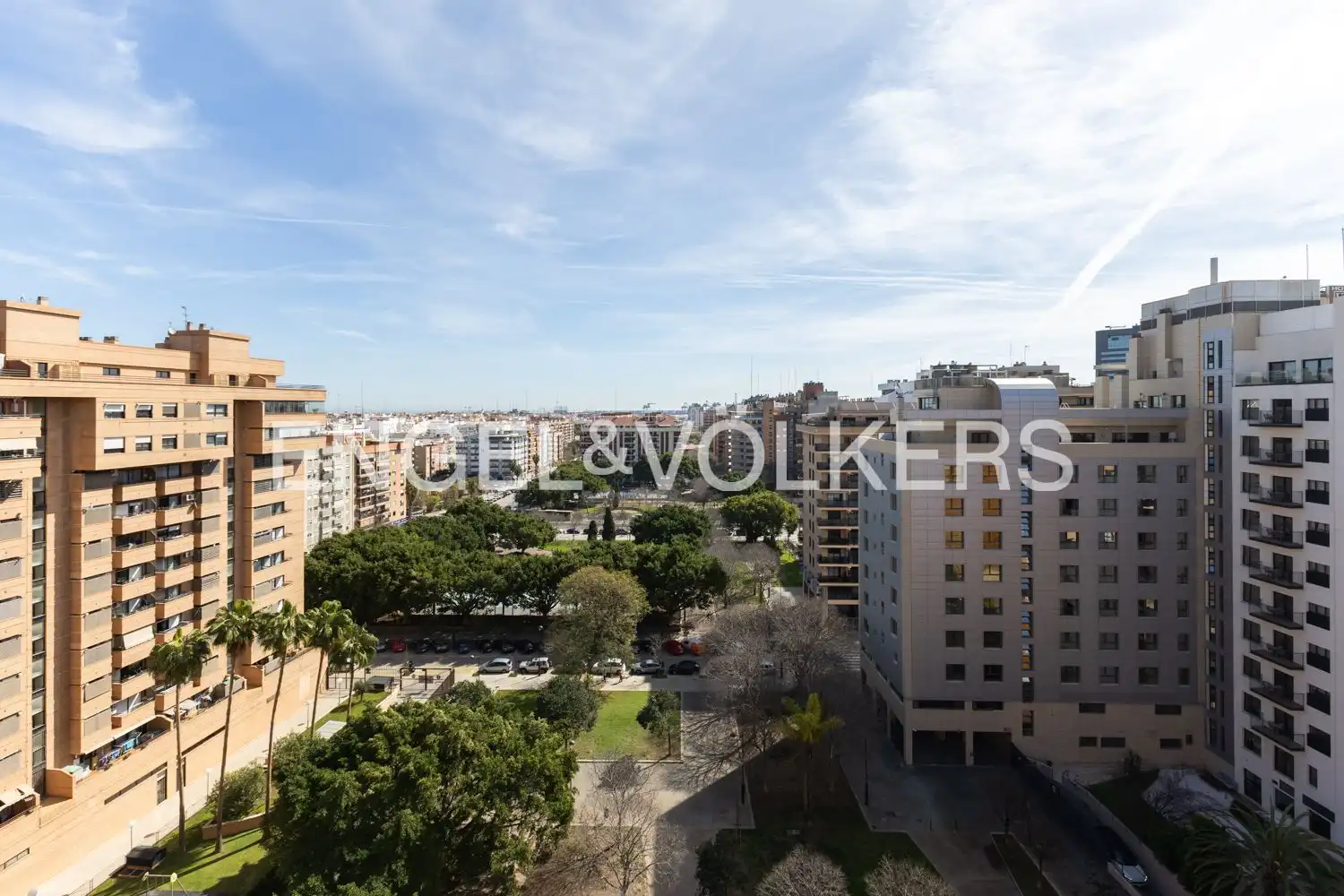 Außenansicht von Wohnung zum Verkauf in Valencia mit Klimaanlage, Heizung und Terrasse