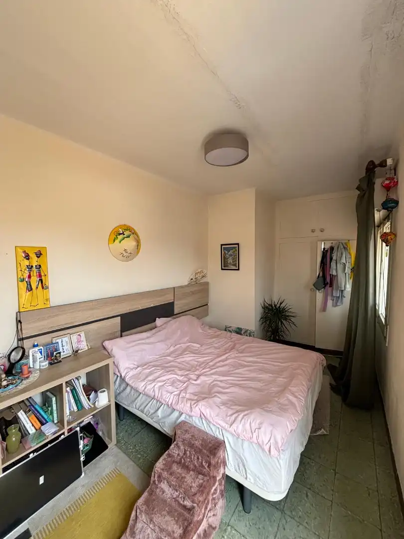 Schlafzimmer von Dachboden zum Verkauf in L'Hospitalet de Llobregat mit Balkon
