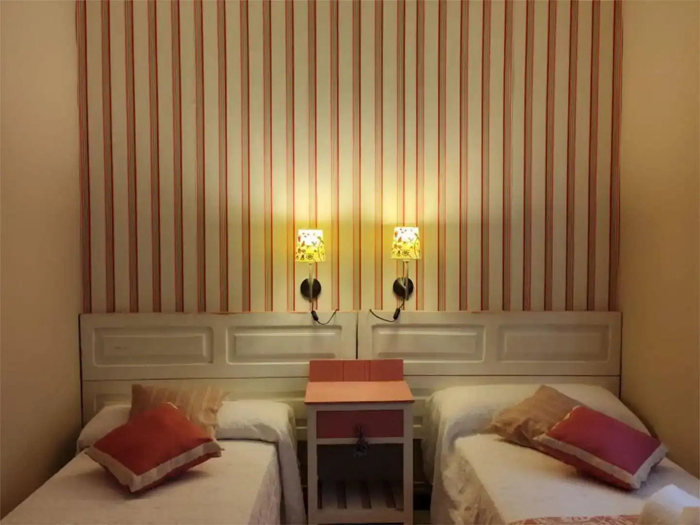 Schlafzimmer von Country house zur Miete in Ribadeo mit Möbliert