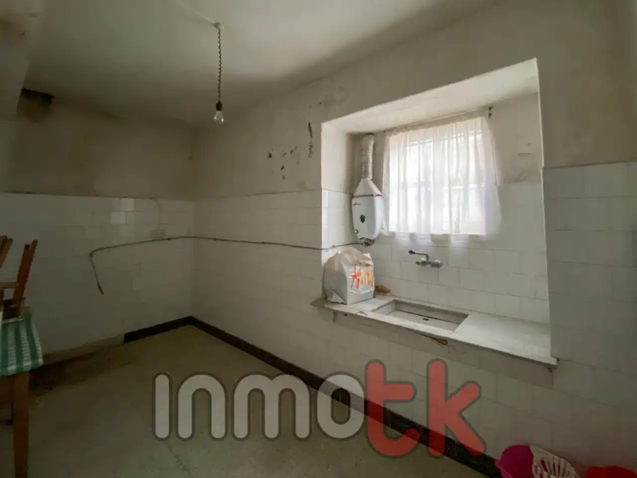 Cuina de Casa o xalet en venda en Guitiriz amb Calefacció, Terrassa i Traster