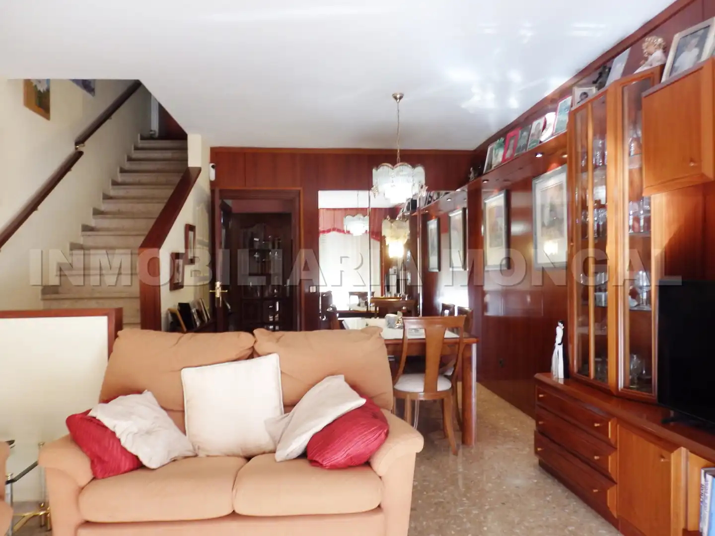 Casa a schiera con terrazza in vendita a Carrer de l'Abat Escarré, imagen 15
