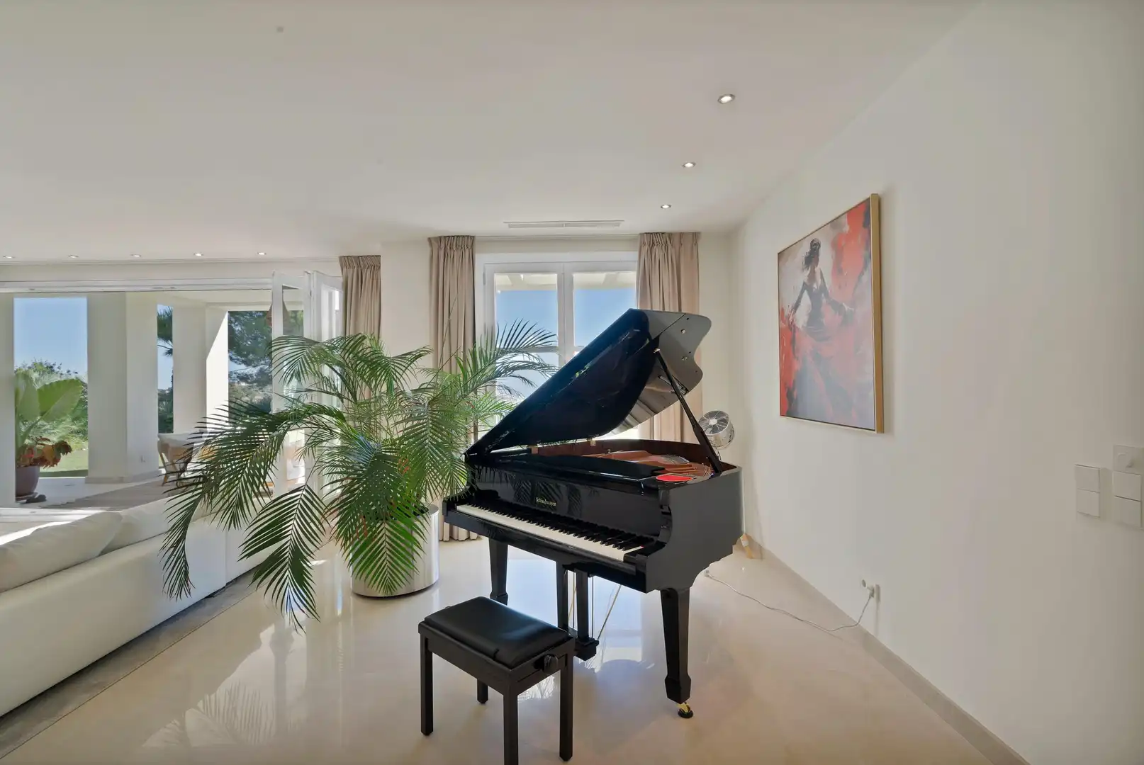 Sala d'estar de Casa o xalet de lloguer en Benahavís amb Calefacció, Jardí privat i Terrassa