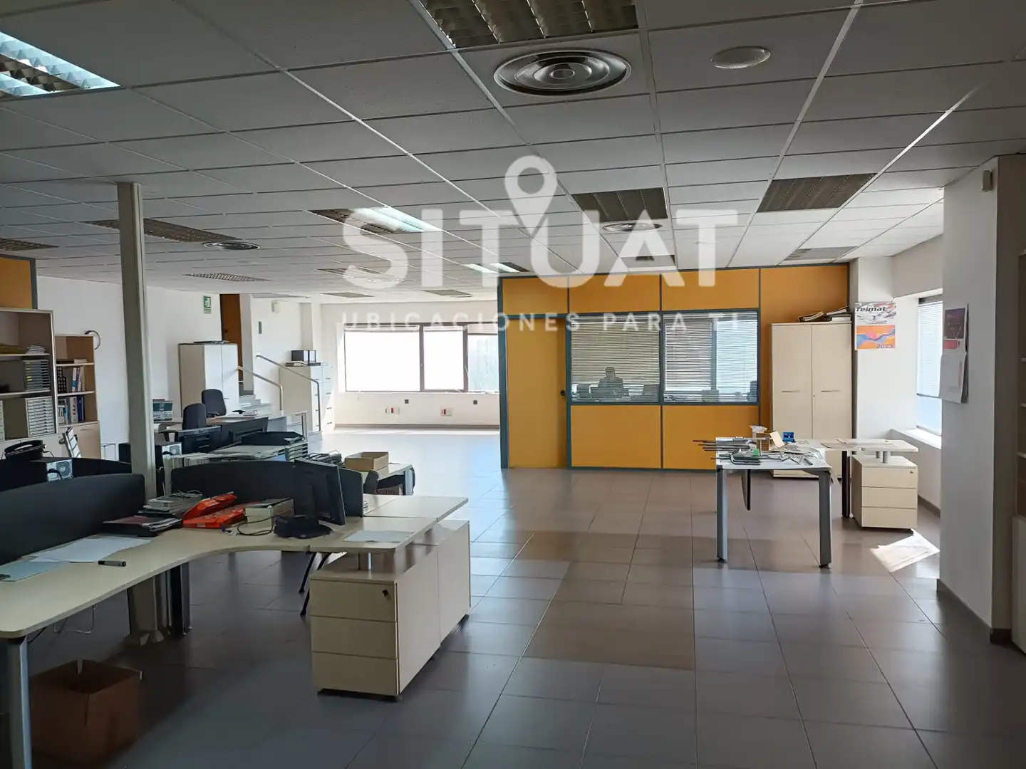 Nave industrial de alquiler en Barberà del Vallès con Calefacción y Alarma