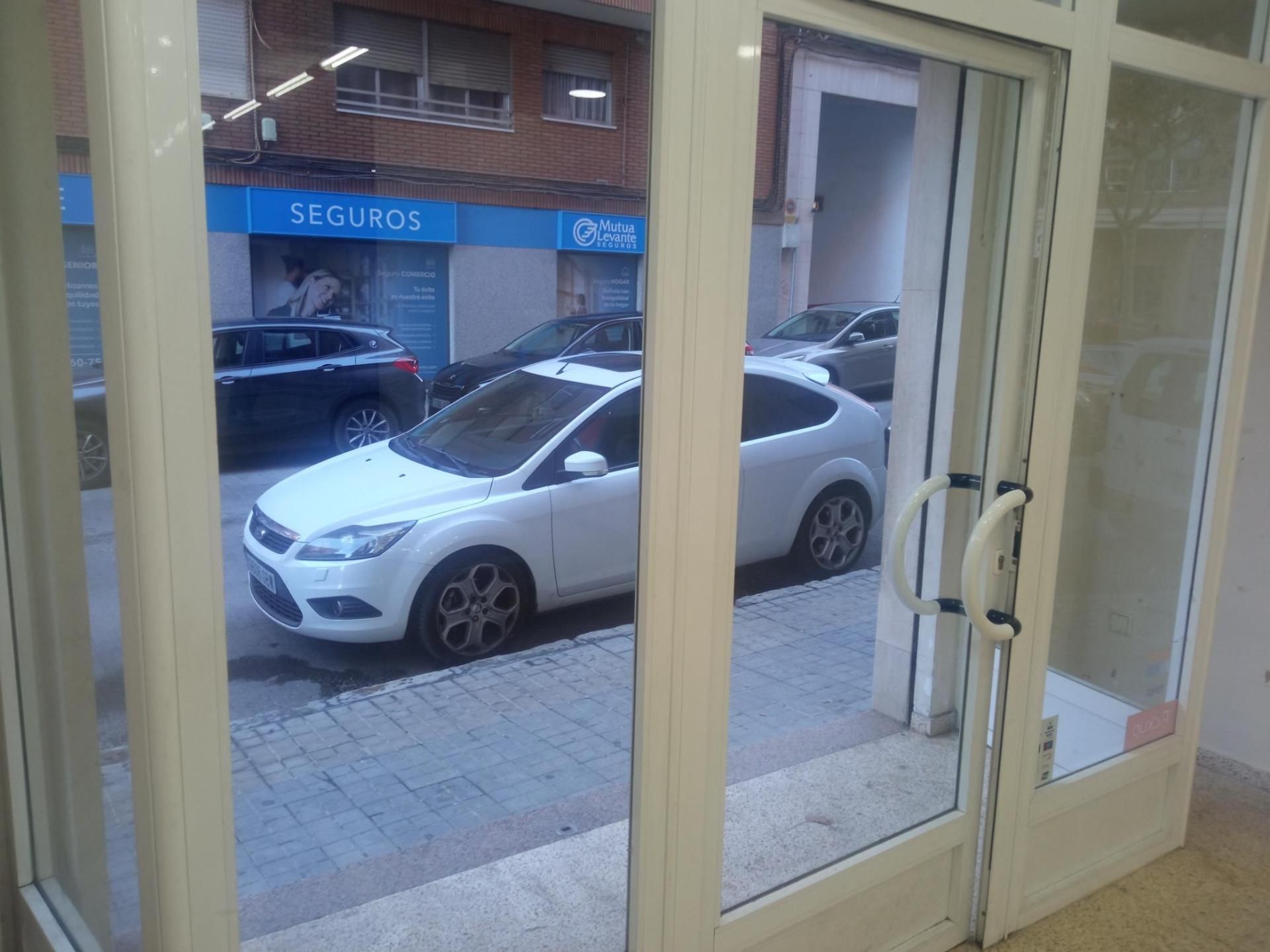 Local de lloguer a Zona Nord